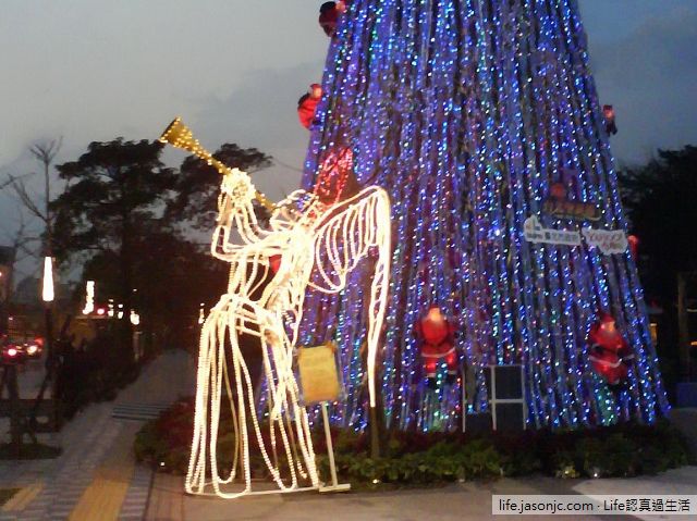 聖誕節燈飾：天使、聖誕樹