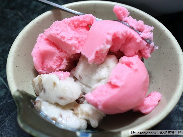 （冰淇淋）永富冰淇淋：草莓、紅豆，2種盒裝手工冰淇淋