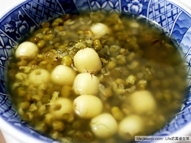 （養生保健）綠豆蓮子湯：夏日清涼排毒的天然食補（好喝）
