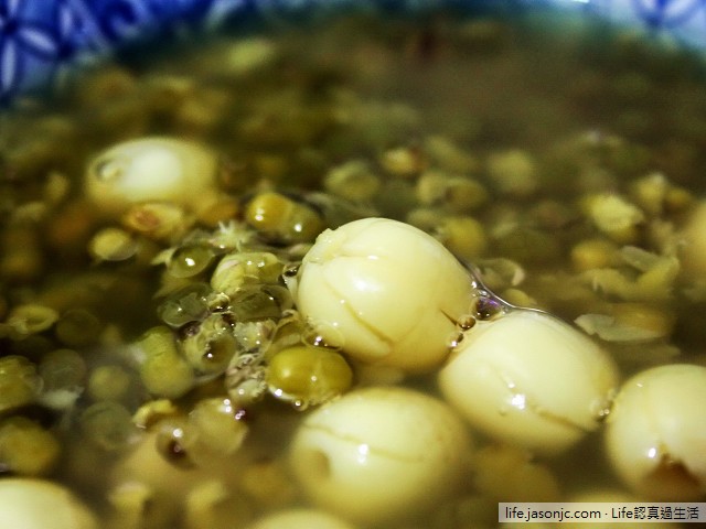 （養生保健）綠豆蓮子湯：夏日清涼排毒的天然食補（好喝）