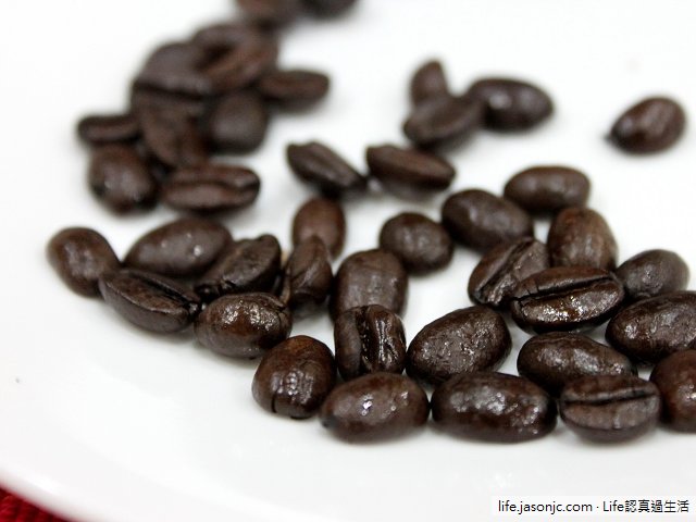 （Costco好市多必買）Magnum有機雨林綜合咖啡豆，大嘴鳥包裝好醒目