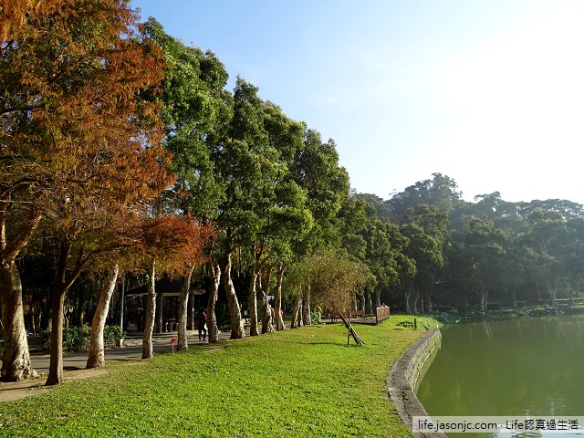 湖面如鏡的內湖碧湖公園 by Sony Cyber-shot DSC-HX60V
