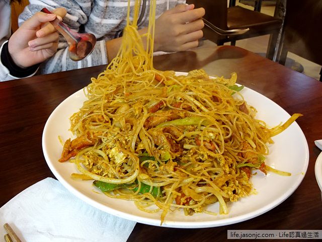 （台北內湖）星洲炒米粉、三鮮燴飯、玉米濃湯@澳門燒臘茶餐廳