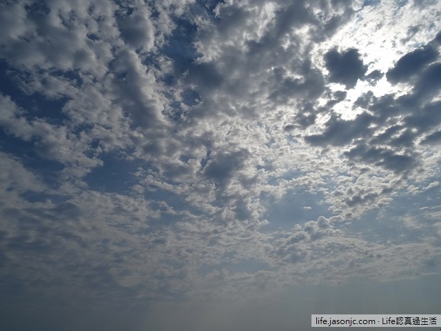 （北海岸景點）萬里獅子公園觀海聽濤、滿天棉花糖般的高積雲