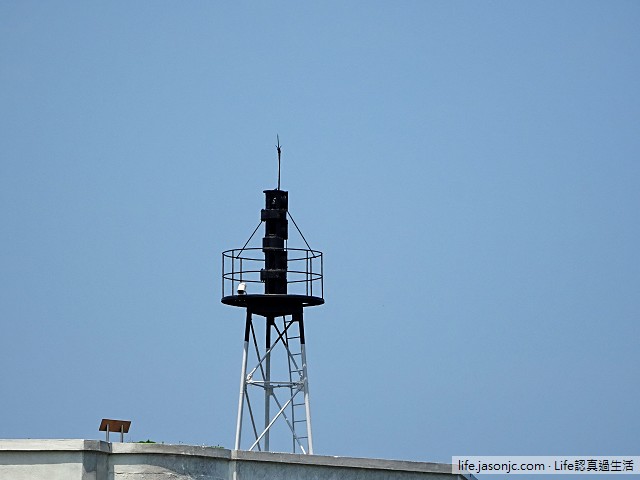 （北海岸景點）富貴角燈塔：台灣最北端，黑白相間的八角燈塔