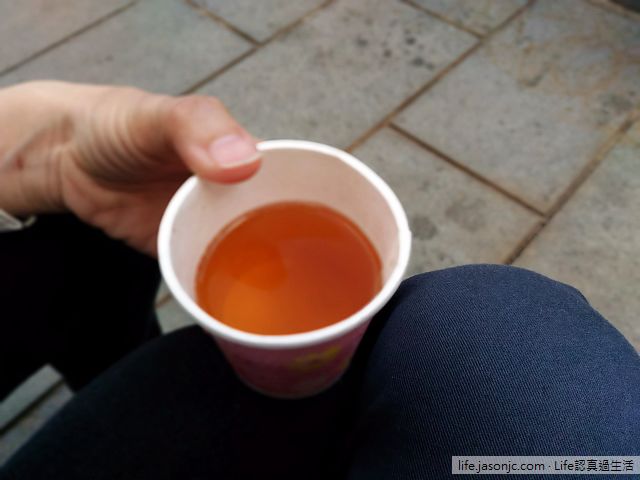 （大稻埕景點）台北霞海城隍廟，拜月老、喝平安茶