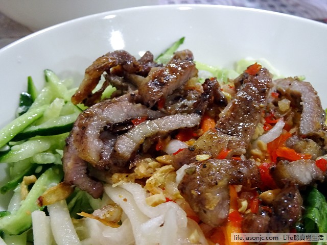 （台北大直）烤豬肉乾拌米線、生春捲@金甌越南美食