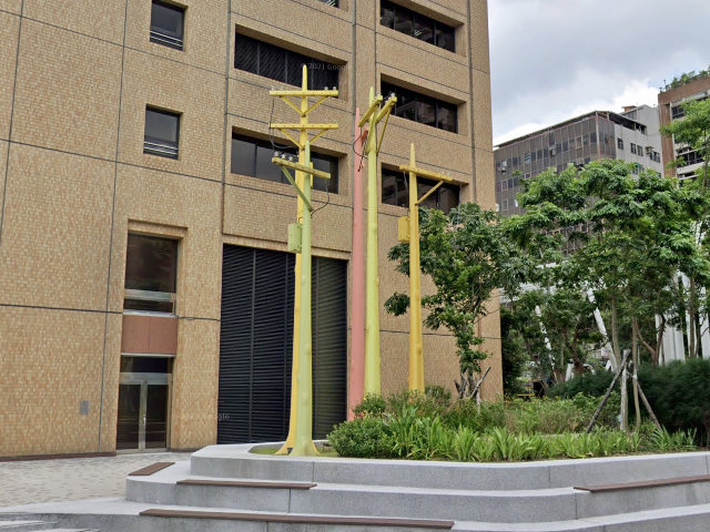 （台北中正）豪華朗機工日光域、河飄風、樹雨霧、鏡山水@台電大樓（實用且迷人的公共藝術）