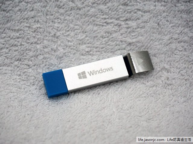 （軟體）Microsoft Windows 10家用中文版完整盒裝版（開箱）