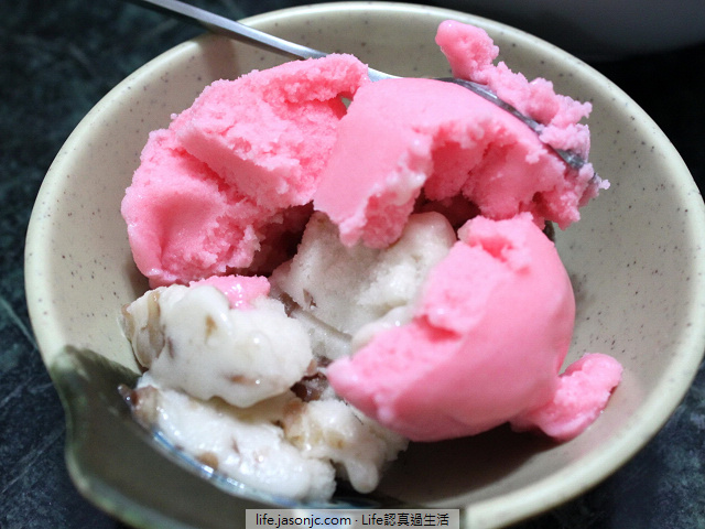 （冰淇淋）永富冰淇淋：草莓、紅豆，2種盒裝手工冰淇淋