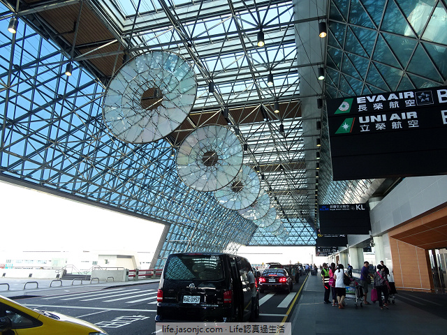 （桃園景點）桃園國際機場第二航廈裝置藝術